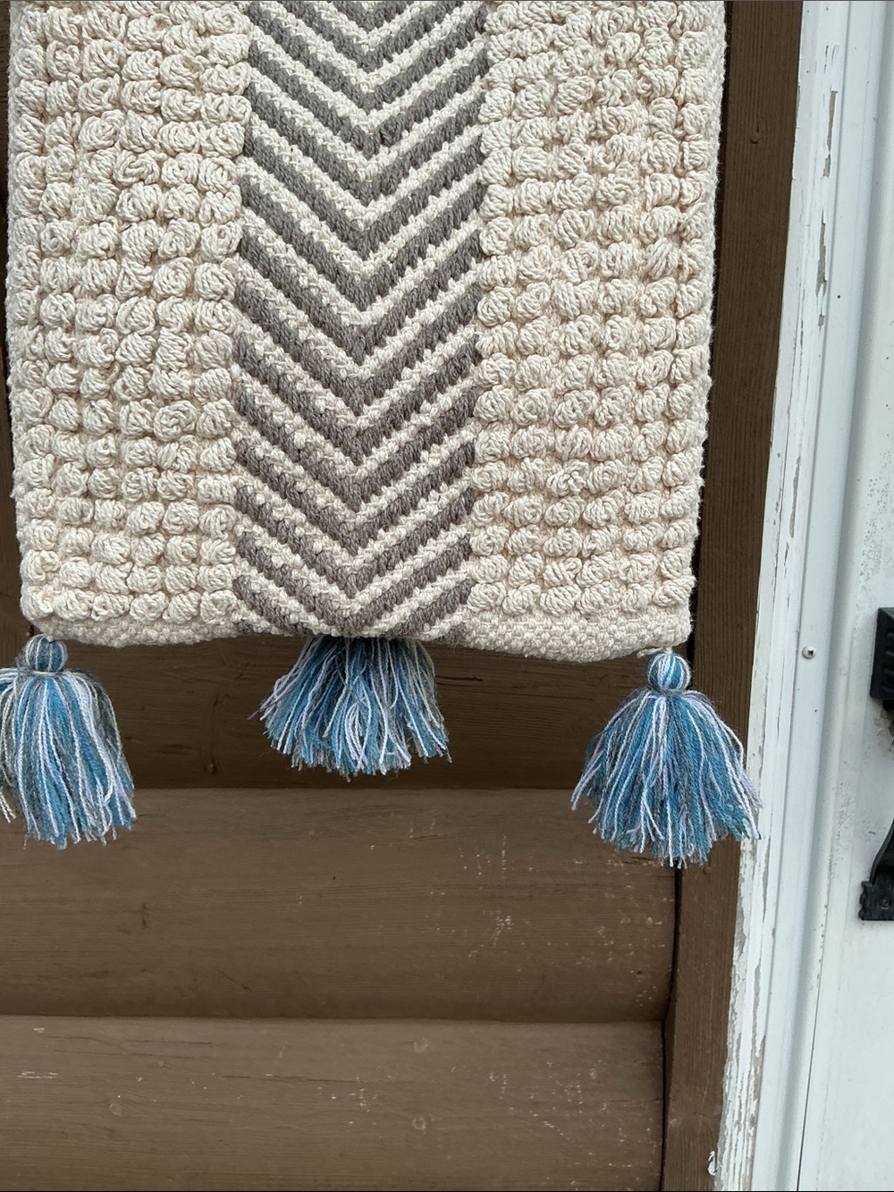 Chloe & Lex Boho Crochet Crossbody Tassel Bag Festival Coastal Cowgirl Anthro - Picture 11 of 16